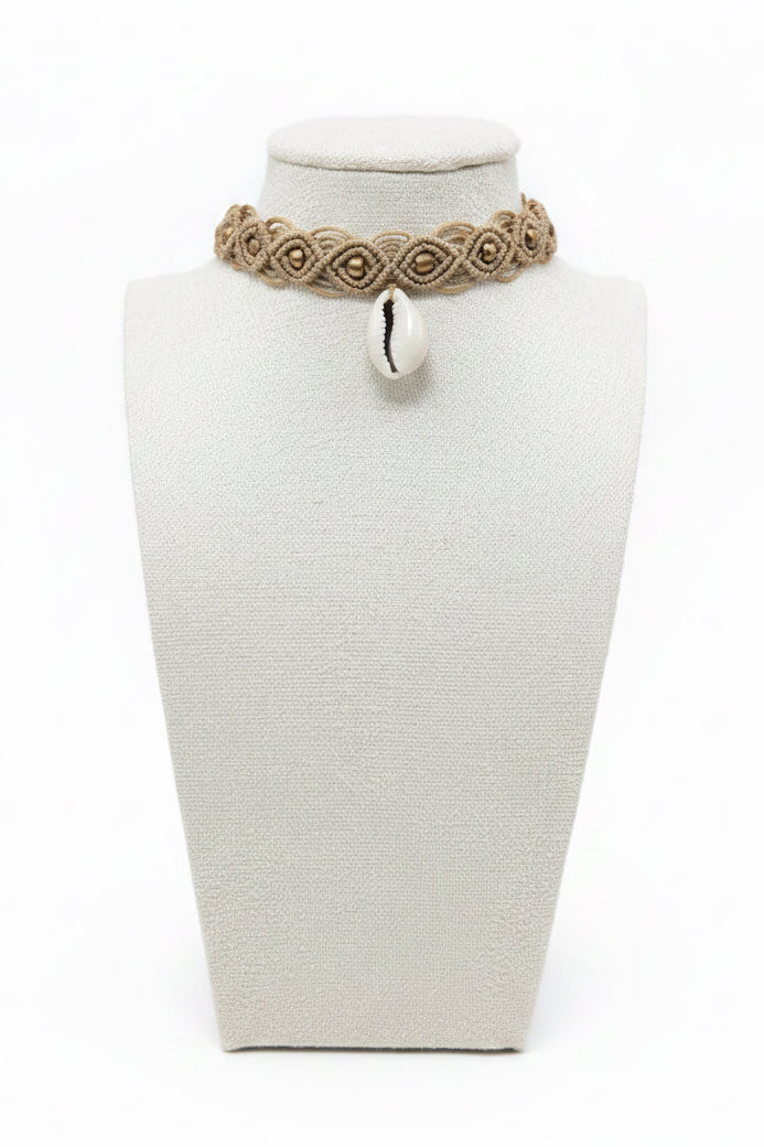 Luna Shell Choker